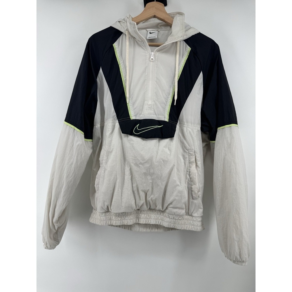 Nike Basketball woven panel half zip jacket in black and white Size Small